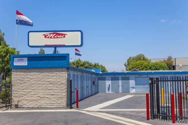Mini Local Storage - Stanton Self Storage - 11342 Western Ave