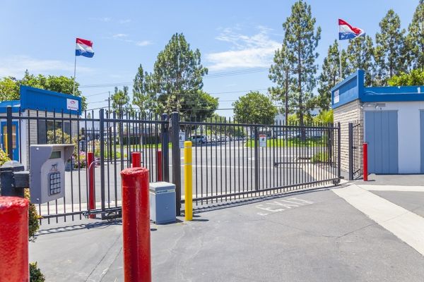 Mini Local Storage - Stanton Self Storage - 11342 Western Ave