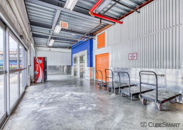 CubeSmart Self Storage - Bronx - 1980 White Plains Rd - 1980 White Plains Rd