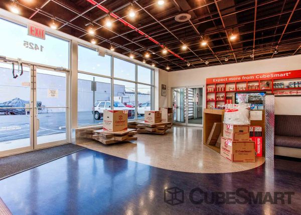 CubeSmart Self Storage - Bronx - 1425 Bruckner Blvd - 1425 Bruckner Blvd