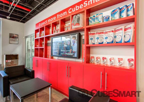 CubeSmart Self Storage - Bronx - 1425 Bruckner Blvd - 1425 Bruckner Blvd