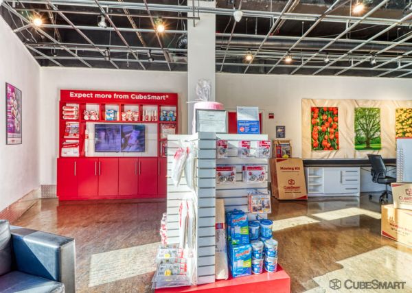 CubeSmart Self Storage - Brooklyn - 945 Atlantic Ave - 945 Atlantic Ave