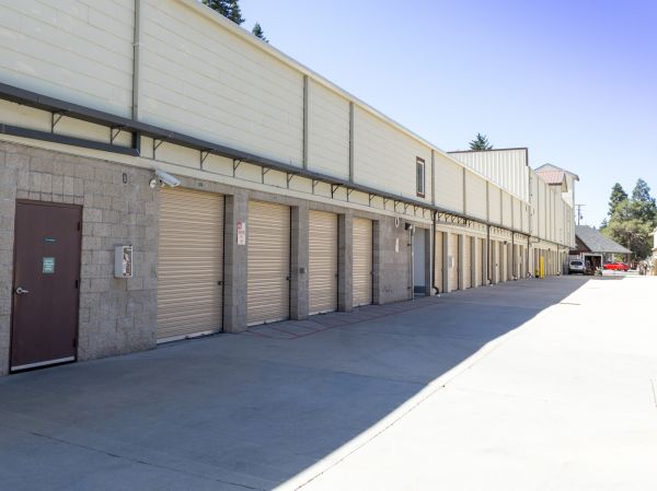 Arrowhead Self Storage - Rimforest - 26677 State Hwy 18 - 26677 State Hwy 18