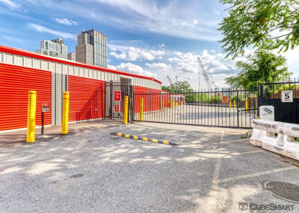 CubeSmart Self Storage - Bronx - 200 E 135th St - 200 E 135th St