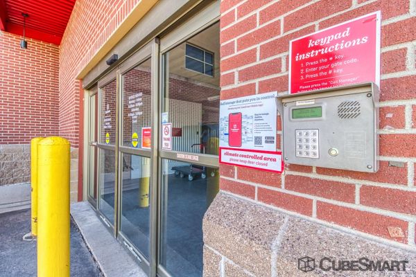 CubeSmart Self Storage - Denver - 6150 Leetsdale Dr - 6150 Leetsdale Dr