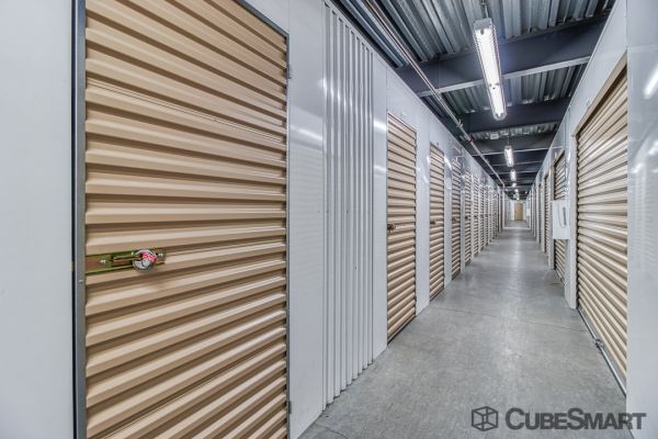 CubeSmart Self Storage - Denver - 6150 Leetsdale Dr - 6150 Leetsdale Dr