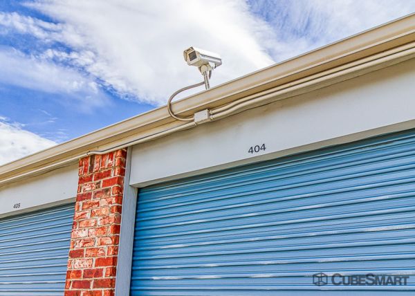 CubeSmart Self Storage - Denver - 1390 S Valentia St - 1390 S Valentia St