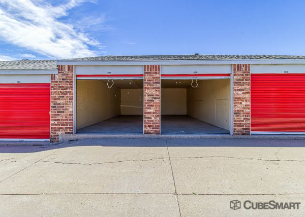 CubeSmart Self Storage - Aurora - 1800 South Chambers Road - 1800 South Chambers Road