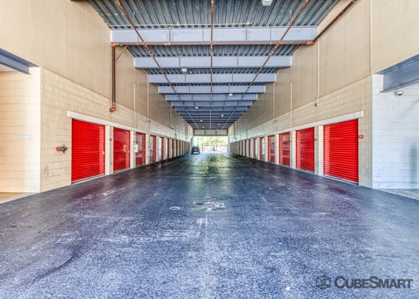 CubeSmart Self Storage - Orlando - 10425 S John Young Pkwy - 10425 S John Young Pkwy
