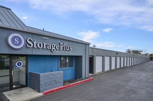 StoragePLUS - Victory Rd. - 1350 W Victory Rd