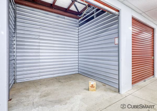 CubeSmart Self Storage - Rahway - 1004 Us Highway 1