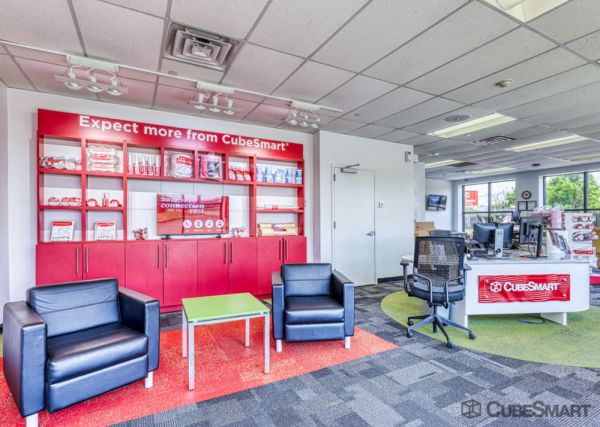 CubeSmart Self Storage - Rahway - 1004 Us Highway 1