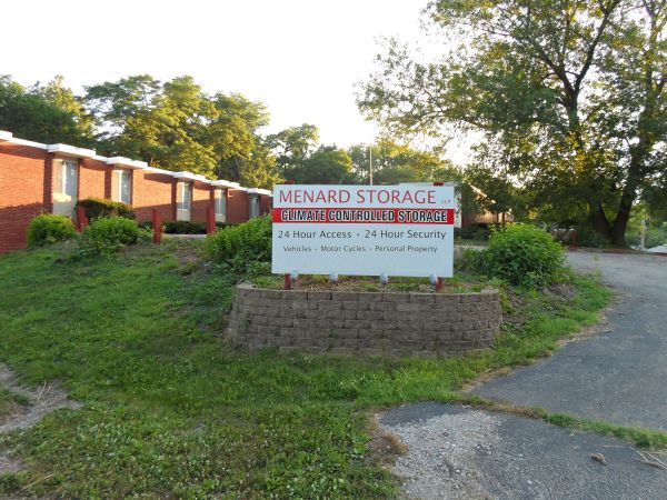 Menard Storage - 120 West Antle Street