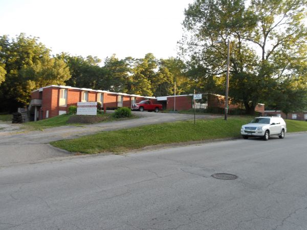 Menard Storage - 120 West Antle Street