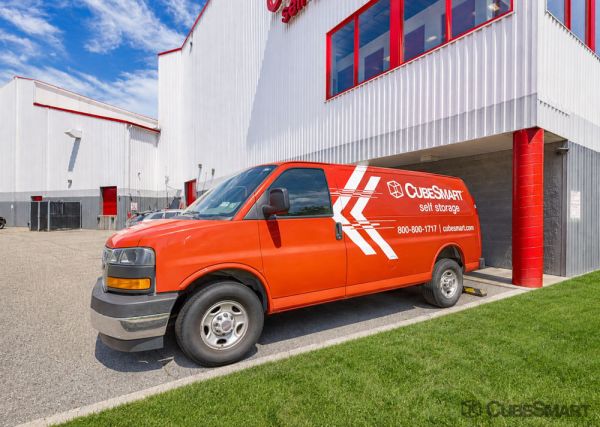 CubeSmart Self Storage - Staten Island - 3131 Richmond Terrace
