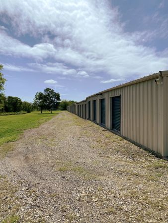 Lion's Den Self Storage, LLC / FM 2727 - 1380 Fm 2727