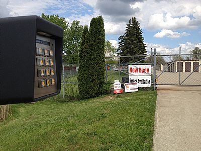 Abe's Storage - Holly Road (Near Genesys Hospital) - 10433 North Holly Road