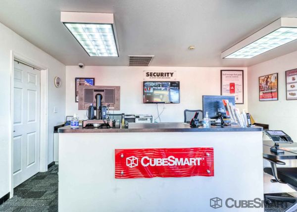 CubeSmart Self Storage - Houston - 7939 Westheimer Rd - 7939 Westheimer Rd