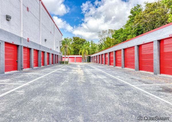 CubeSmart Self Storage - Coconut Creek - 4801 West Hillsboro Boulevard - 4801 West Hillsboro Boulevard