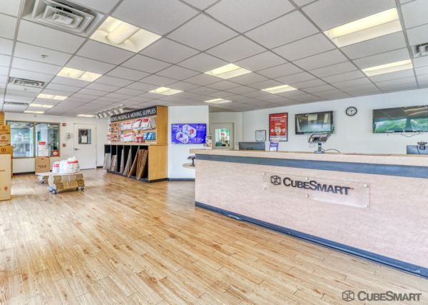 CubeSmart Self Storage - Temple Hills - 5335 Beech Road