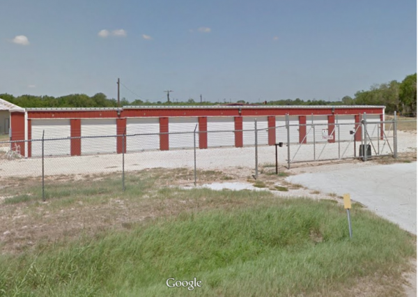 Luling Self Storage - 1405 North Magnolia Avenue