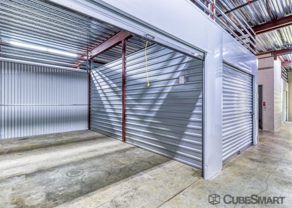 CubeSmart Self Storage - Tyler - 6212 Hollytree Dr - 6212 Hollytree Dr
