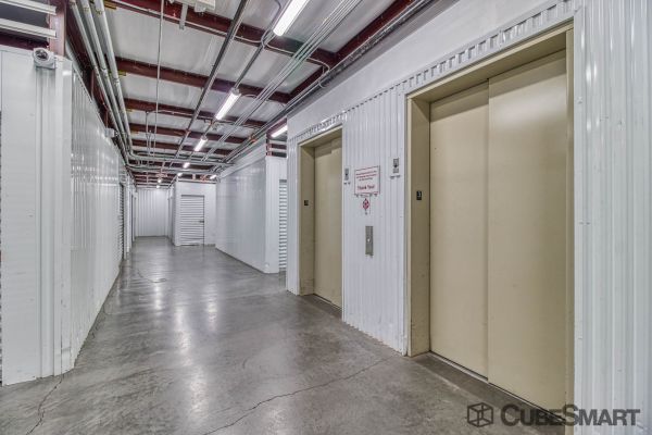 CubeSmart Self Storage - Phoenix - 2680 E Mohawk Ln - 2680 E Mohawk Ln