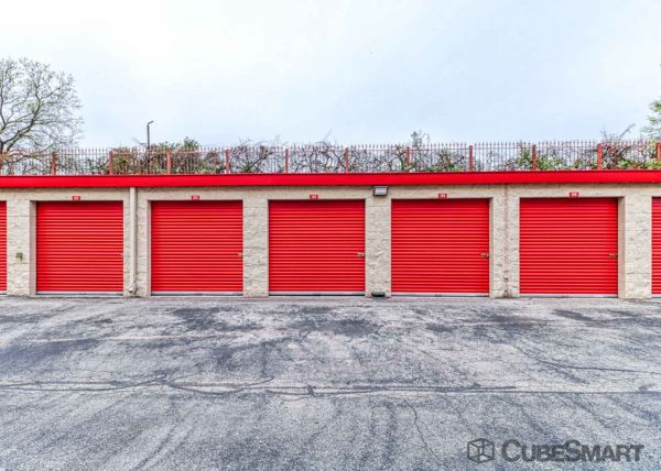 CubeSmart Self Storage - Austin - 2220 E Riverside Dr - 2220 E Riverside Dr