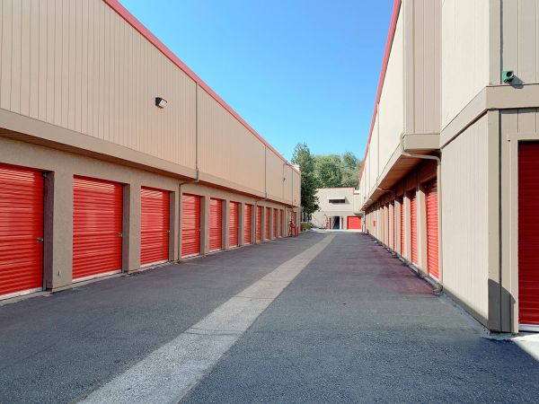 Security Public Storage - 2690 N Main St