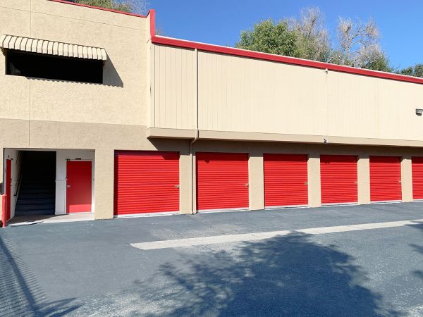 Security Public Storage - 2690 N Main St