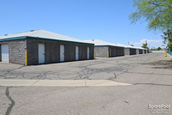 U-Stor Self Storage - Bell - 17244 North 19th Avenue