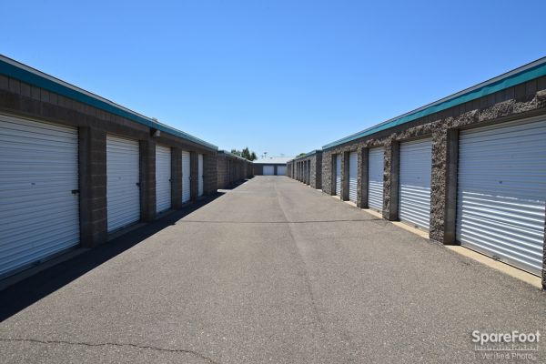 U-Stor Self Storage - Bell - 17244 North 19th Avenue