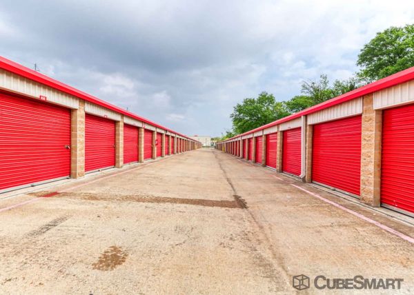 CubeSmart Self Storage - Austin - 2201 South Pleasant Valley Road - 2201 S Pleasant Valley Rd