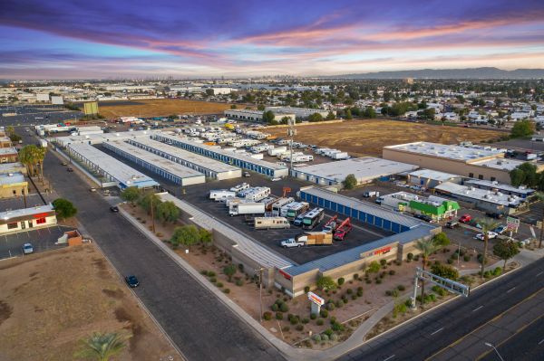 US Storage Centers - Glendale - 5801 West San Miguel Avenue - 5801 West San Miguel Avenue