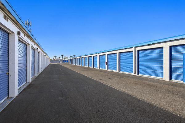 US Storage Centers - Glendale - 5801 West San Miguel Avenue - 5801 West San Miguel Avenue