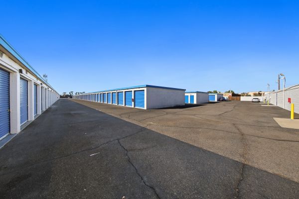 US Storage Centers - Glendale - 5801 West San Miguel Avenue - 5801 West San Miguel Avenue