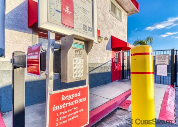 CubeSmart Self Storage - Ontario - 1372 East 5th Street