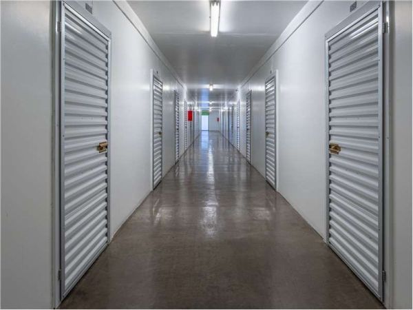 Extra Space Storage - 8005 - N Las Vegas - E Evans Av - 2824 East Evans Avenue