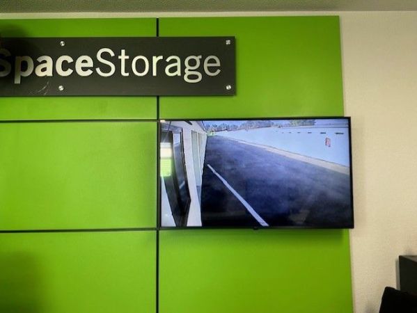 Extra Space Storage - 8061 - San Bernardino - W Highland Ave - 2180 West Highland Avenue