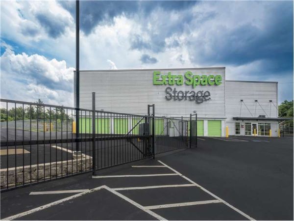 Extra Space Storage - 1094 - Saugus - Broadway - Rte 1 N - 640 Broadway