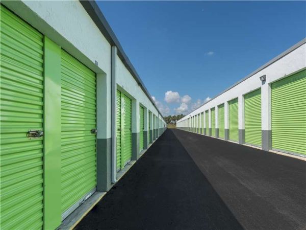Extra Space Storage - 1067 - Miami - SW 72nd Street - 8890 Southwest 72nd Street