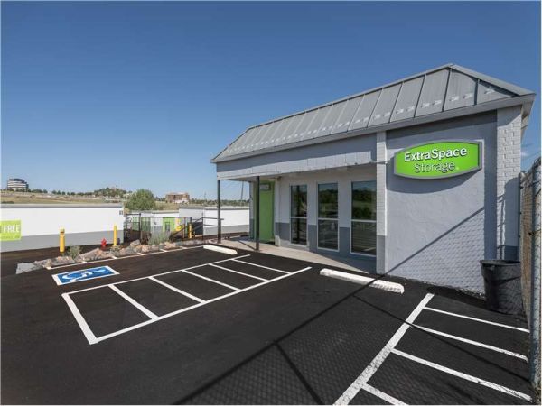 Extra Space Storage - 1075 - Thornton - W Thornton Parkway - 664 Thornton Parkway