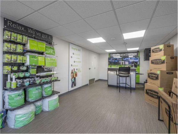 Extra Space Storage - 0267 - Salisbury - Lafayette Rd - 143 Lafayette Road