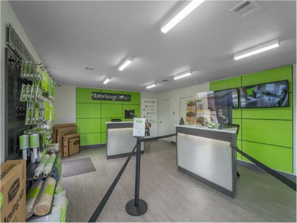 Extra Space Storage - 0782 - Shawnee - W 63rd St - 12977 West 63Rd Street