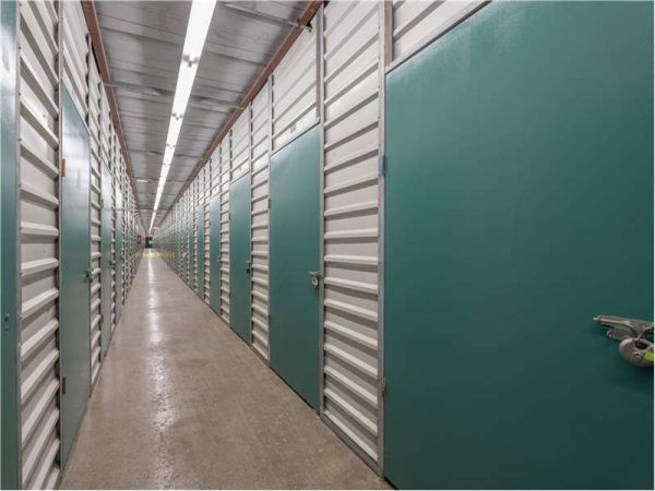 Extra Space Storage - 0782 - Shawnee - W 63rd St - 12977 West 63Rd Street
