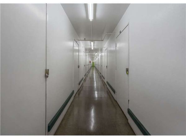 Extra Space Storage - 0794 - San Jose - Thornton Way - 895 Thornton Way
