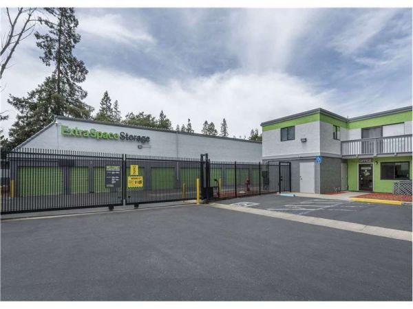Extra Space Storage - 0794 - San Jose - Thornton Way - 895 Thornton Way