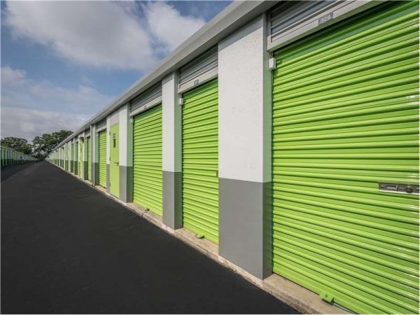 Extra Space Storage - 0815 - Eastpoint - Lakewood Ave - 2960 Lakewood Avenue Southwest
