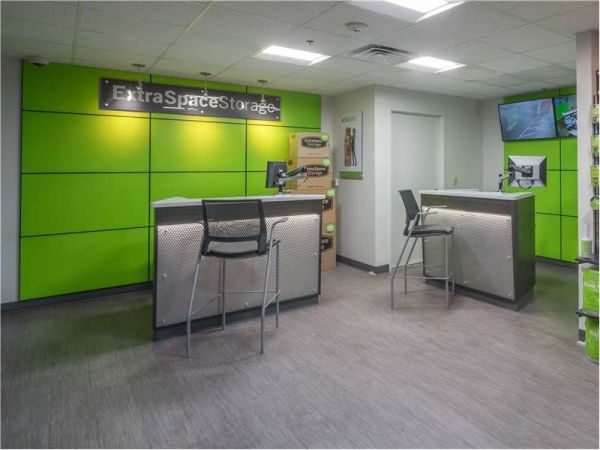 Extra Space Storage - 0850 - Las Vegas - North Lamb Blvd - 3435 North Lamb Boulevard