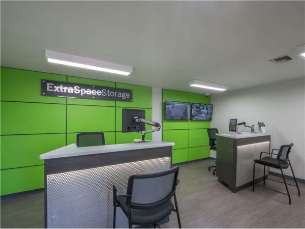 Extra Space Storage - 1356 - Phoenix - 15626 N Cave Creek Rd - 15626 North Cave Creek Road